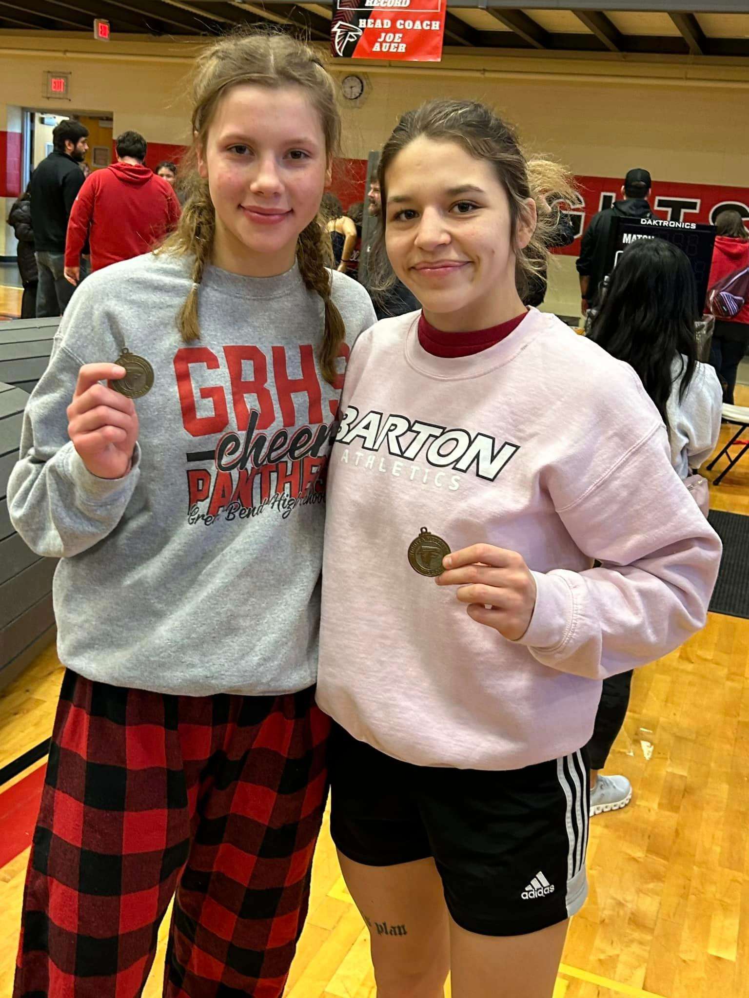 Gomez and sophomore Kaylea McMullen each won championships in their respective brackets.&nbsp;
