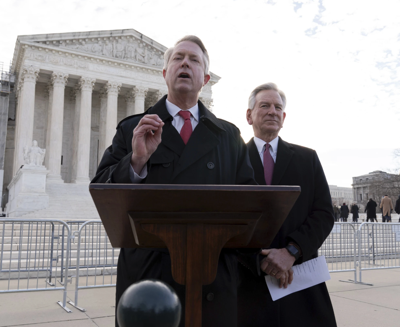 Marshall supports Trump as Justices hear arguments on ballot ban - Vimarsana News