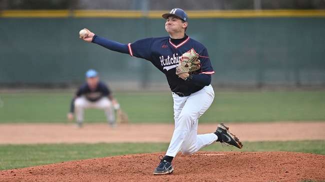 Sam Ojeda carried a no-hitter into the sixth inning on Thursday in a doubleheader sweep of Coffeyville at Hobart-Detter Field. (Andrew Carpenter/Blue Dragon Sports Information)