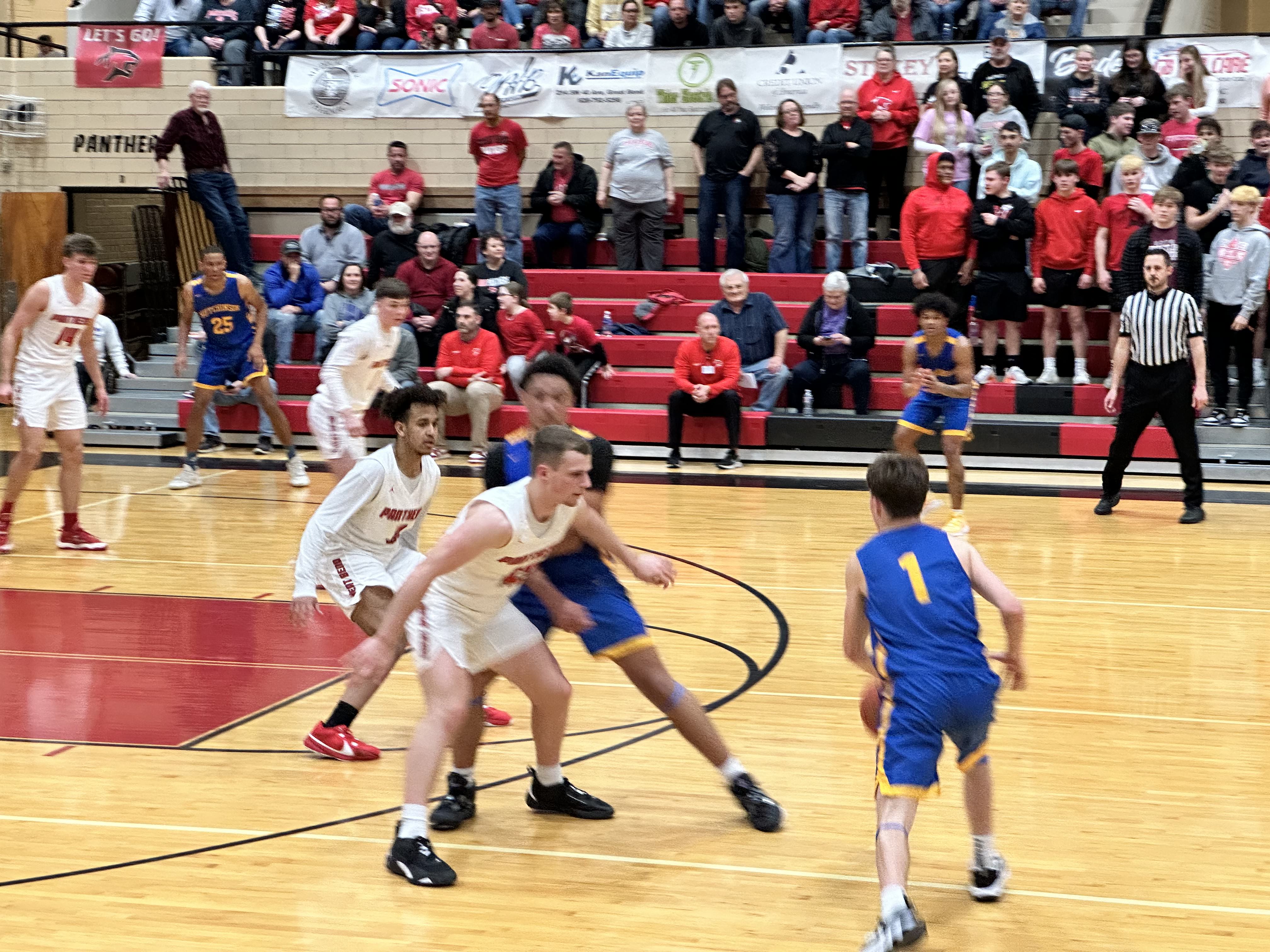 Great Bend defeats Hutch High boys Friday night in Great Bend