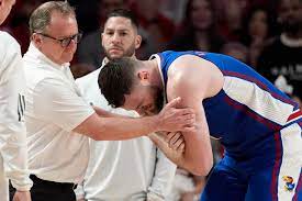 KU's Hunter Dickinson, Kevin McCullar Jr. out for Big 12 tourney - Vimarsana News