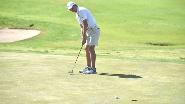 Marco Anderson puts in the second round of the NJCAA Central District Tournament at Tiffany Greens Golf Course on Monday in Kansas City, MO. Anderson shot a 71 in the second round. (Steve Carpenter/Blue Dragon Sports Information).