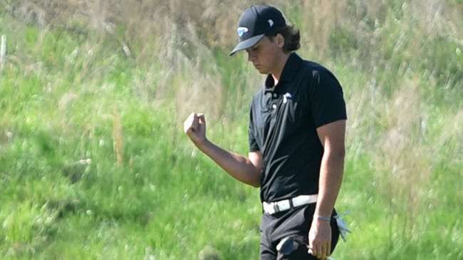 Keaton Thissen fist pumps after a chip-in birdie on No. 6 at Tiffany Greens Golf Club on Tuesday in Kansas City during the final round of the NJCAA Central District/Region 6 Championship. (Steve Carpenter/Blue Dragon Sports Information)