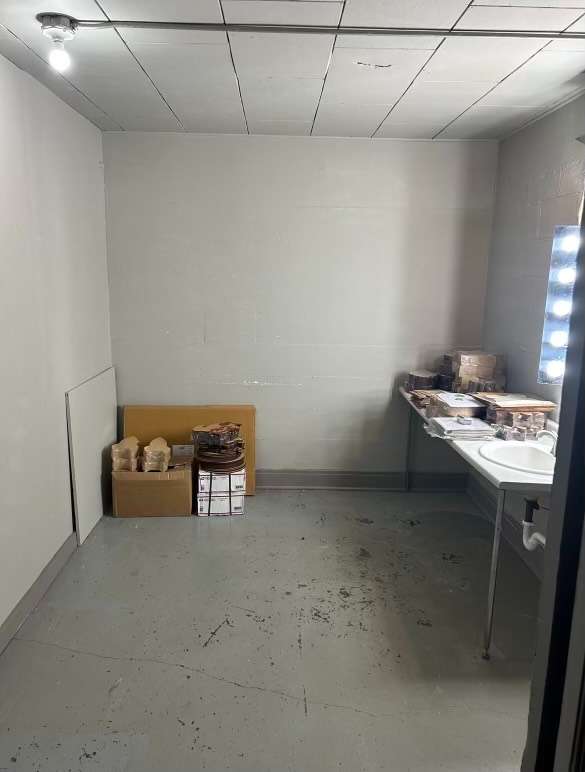 Before picture of dressing room.