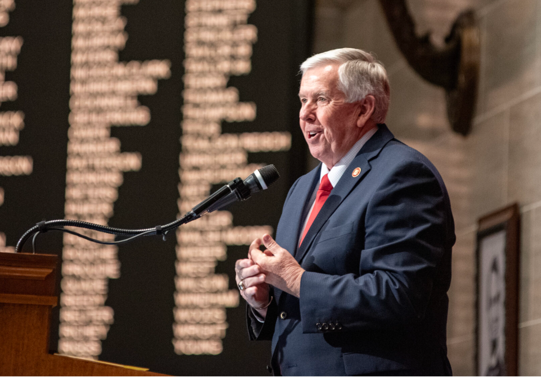  Missouri Gov. Mike Parson delivers the State of the State speech to a joint session of the legislature in January (Annelise Hanshaw/Missouri Independent).