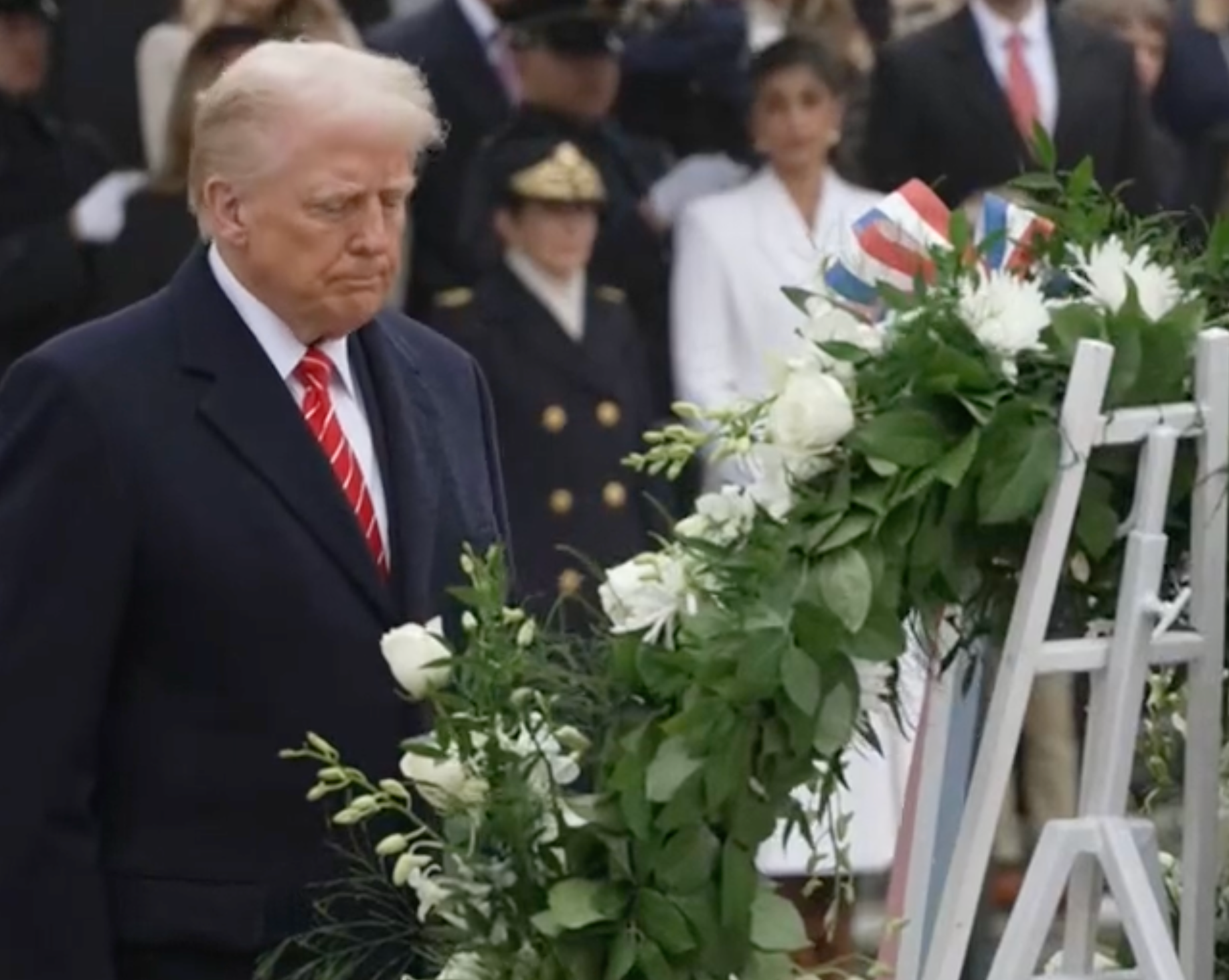 🎥Trump and wounded warrior lay wreaths at Arlington National Cemetery