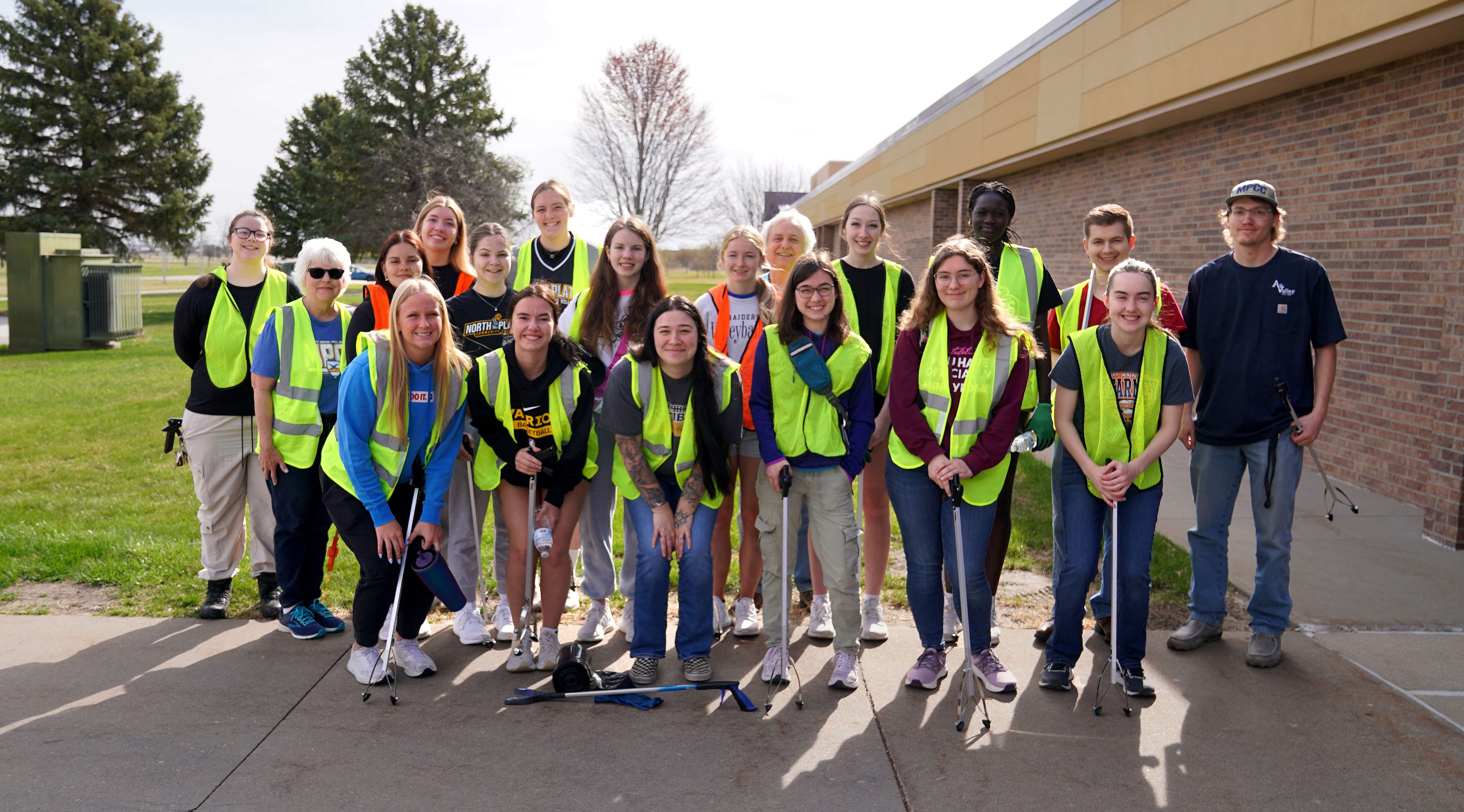 Participants gather before the Trash-a-thon hosted by the NPCC PTK chapter last spring. (Courtesy MPCC)