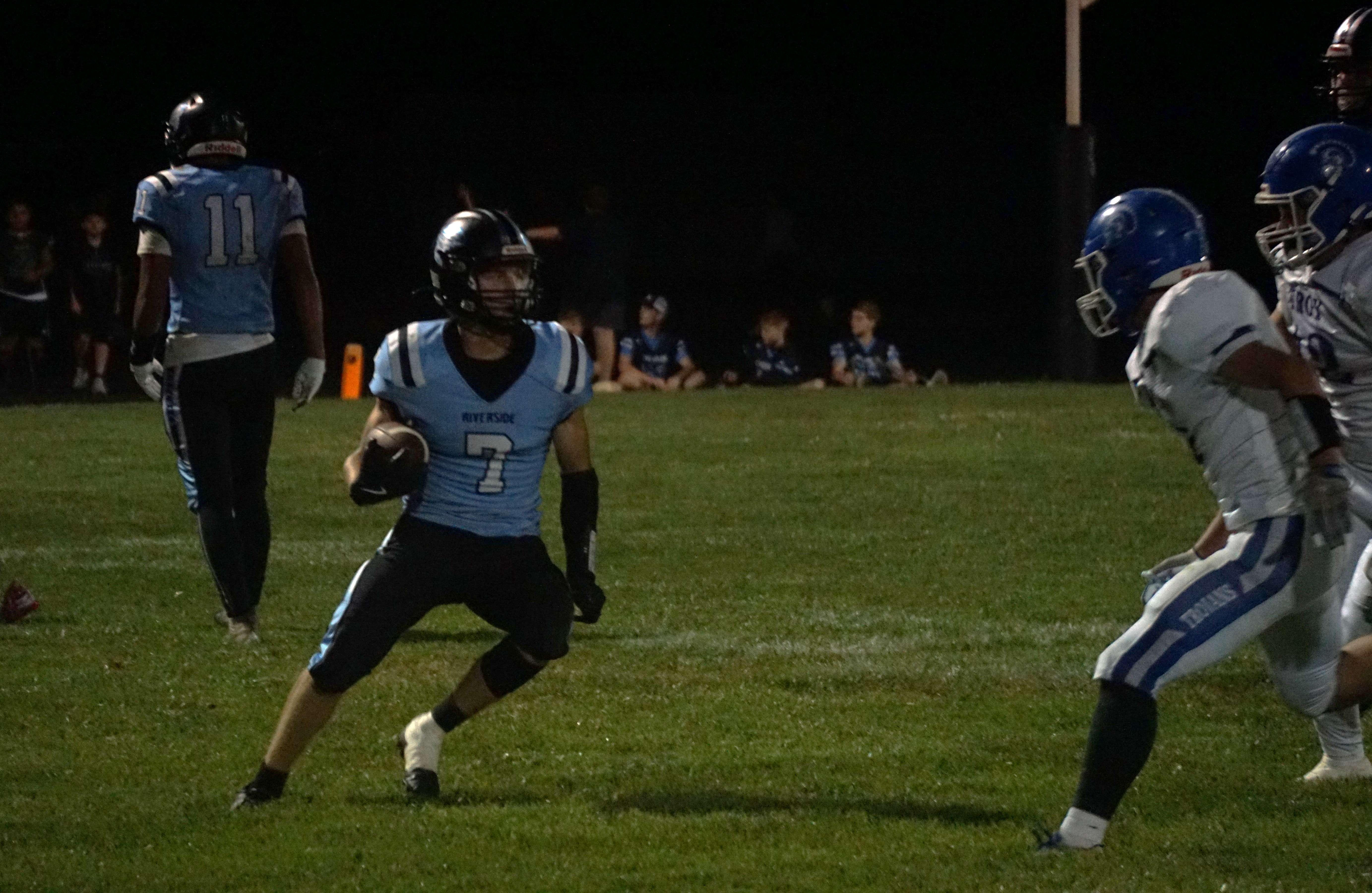 Riverside's Chase Hewins (7) makes his way up field/ Photo by Matt Pike