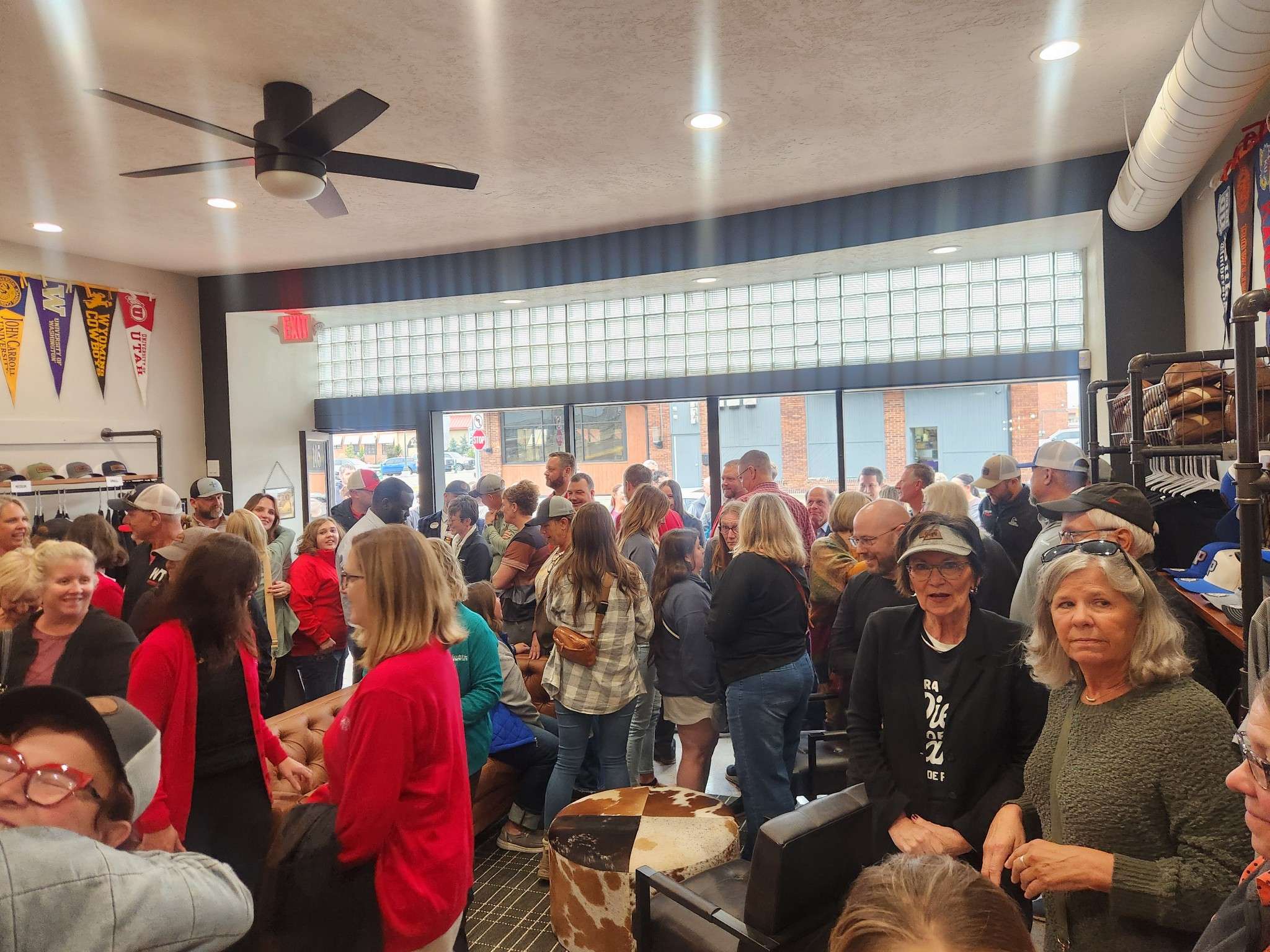 Hide Park Apparel Ribbon Cutting drew a large crowd that spilled onto the sidewalk. (Photo Courtesy North Platte Chamber & Development)