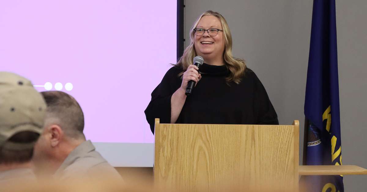 Alysia Starkey speaks to K-State Salina faculty and staff during a campus awards banquet. Courtesy of KSU Salina