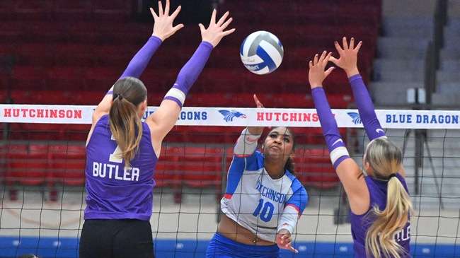 Jaylynn McNeill has 14 kills on .370 hitting to lead the Blue Dragon Volleyball team to a 3-1 KJCCC victory over Seward County on Saturday in Liberal (Andrew Carpenter/Digital Fox Photography).