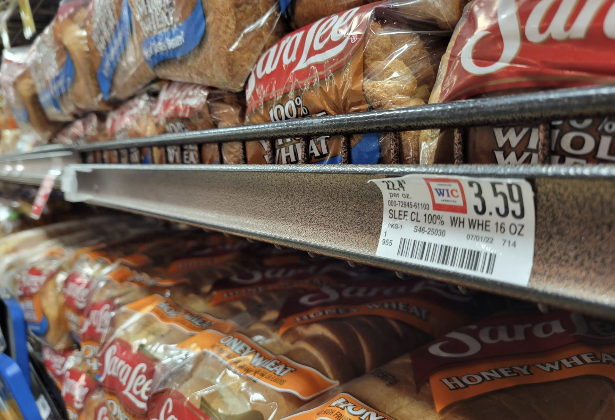  Bread at the Schnuck’s grocery story in Columbia marked as permitted to be purchased through Missouri's WIC program, which provides supplemental foods, nutrition education and referrals to health care, at no cost, to low-income pregnant, breastfeeding and postpartum women, infants, and children up to age 5 who are determined to be at nutritional risk (Jason Hancock/Missouri Independent).