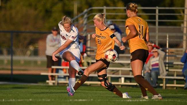 Freshman Poppy Smith and the No. 19-ranked Blue Dragons play host to Butler in the semifinal round of the 2025 Region 6 Tournament at 6 p.m. on Wednesday at the Salthawk Soccer Complex. (Andrew Carpenter/Digital Fox Photography)