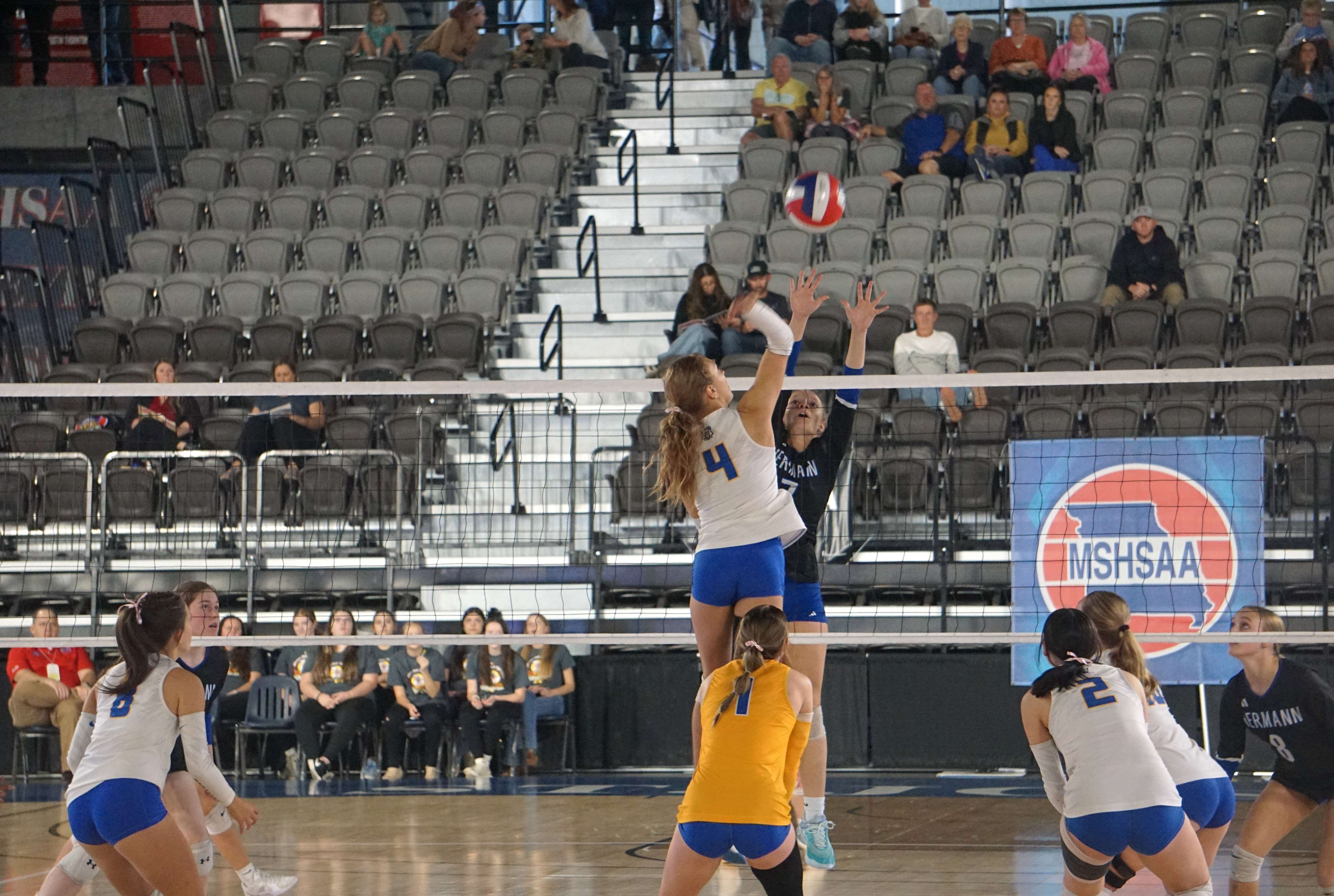 Kourtney Keling (4) / Photo by Matt Pike