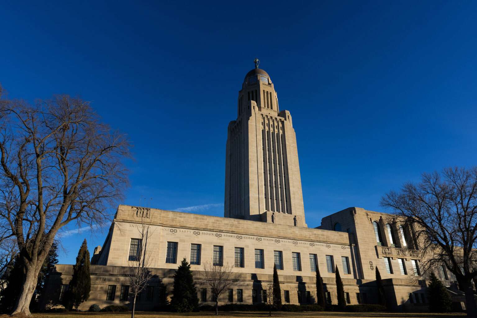 The Nebraska State Capitol Building. (Rebecca S. Gratz for Nebraska Examiner)