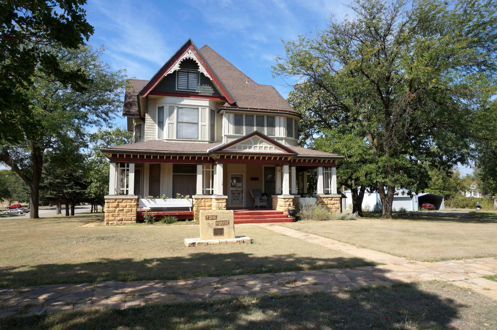 Historic Marshall-Yohe House on<b> </b>316 S 2nd in Lincoln, KS, the location of where you can purchase tickets for the Lincoln County Holiday Homes Tour on <b>Sunday, December 7 from 1 – 5</b><b>pm. </b>Courtesy of Kathie Crispin