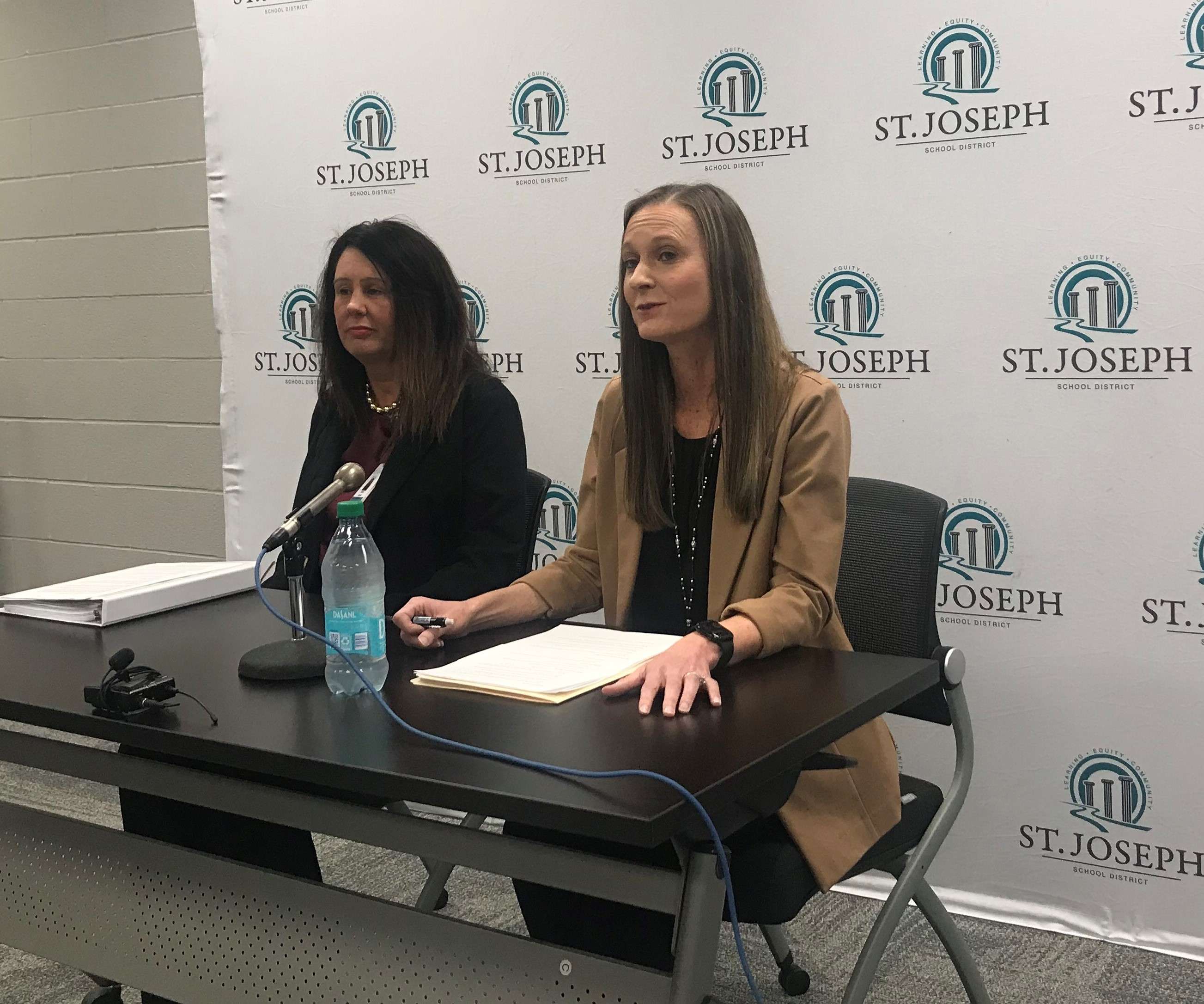 St. Joseph School Supt. Ashly McGinnis (right) speaks to reporters during a news conference as Asst. Supt. Stacia Studer looks on./Photo by Brent Martin