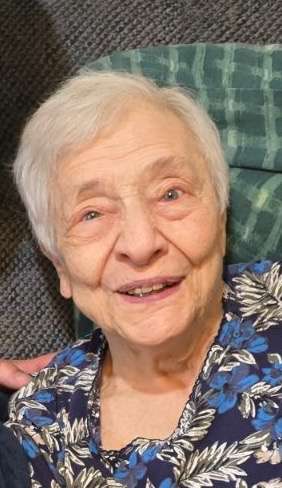 Virginia Lou (Davis) Taylor&nbsp;