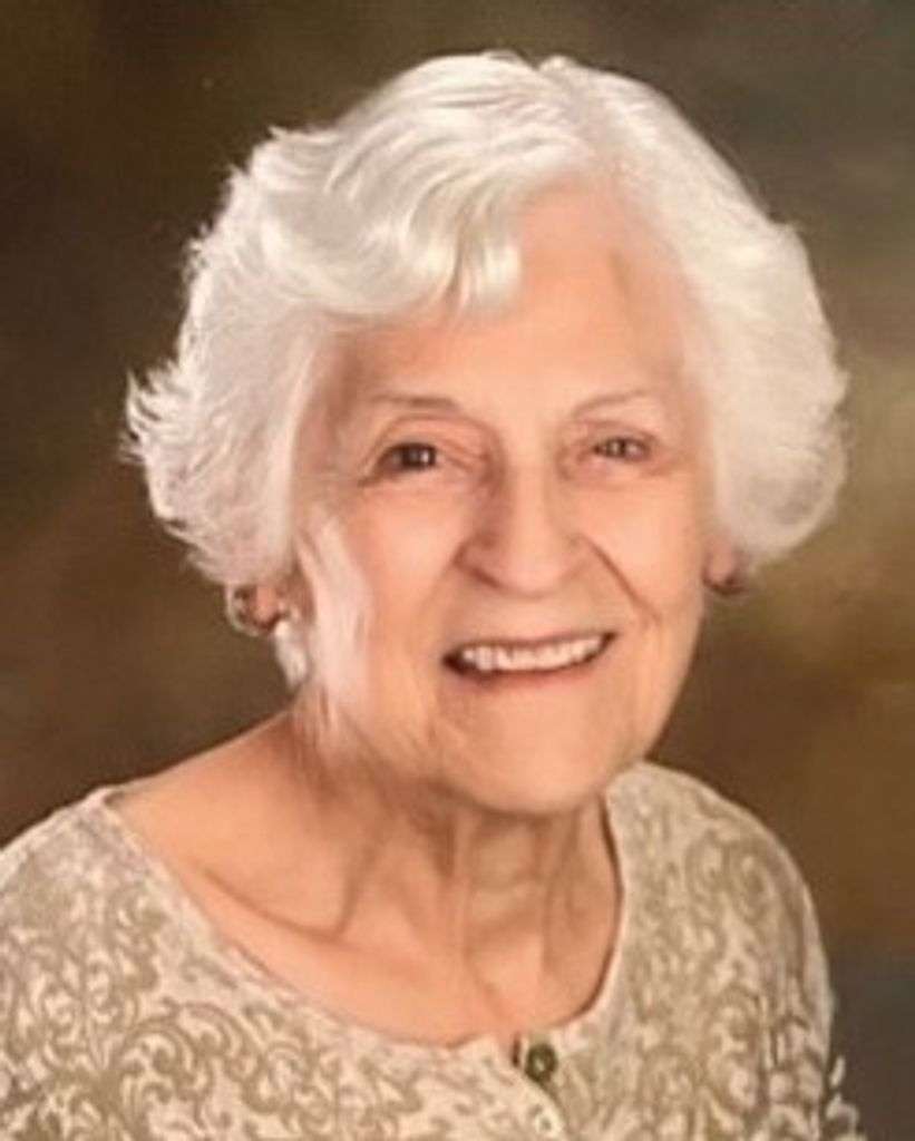 Marilyn Pfeiffer Hake