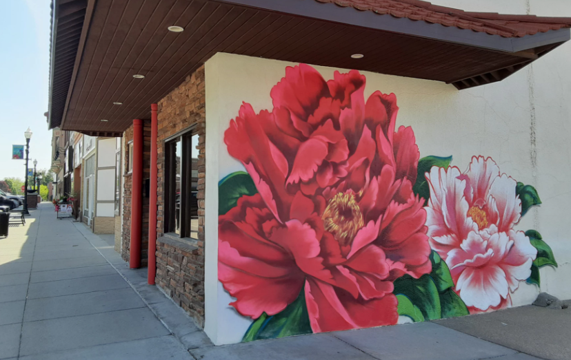 Main Street America recognized Jefferson, a town of over 4,000 people in western Iowa, for its investment in public art and efforts to preserve and revitalize its historic downtown in April 2025. The national nonprofit supports economic development and revitalization in older and historic downtowns and neighborhood commercial districts. Photo by Rachael Cramer/Harvest Public Media