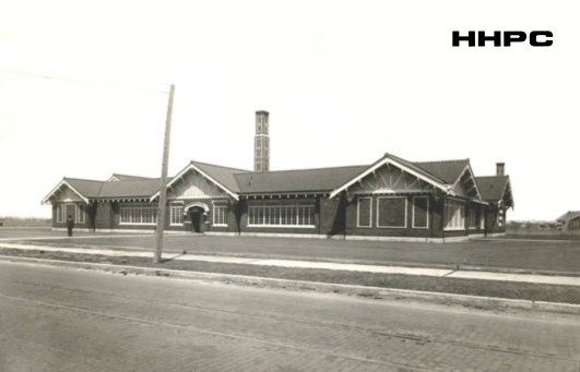 Grandview Grade School at Construction - 1900 E. 4th - 1921. Courtesy of the Conard-Harmon Collection.