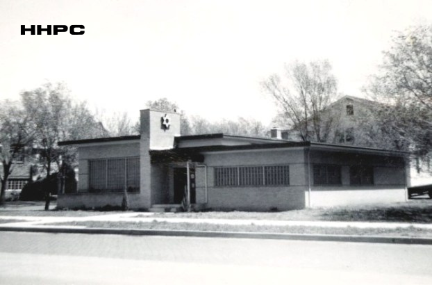Hutchinson Jewish Community Center (Not Synagogue) - 1520 N. Main - 1948. Courtesy of the Conard-Harmon Collection.