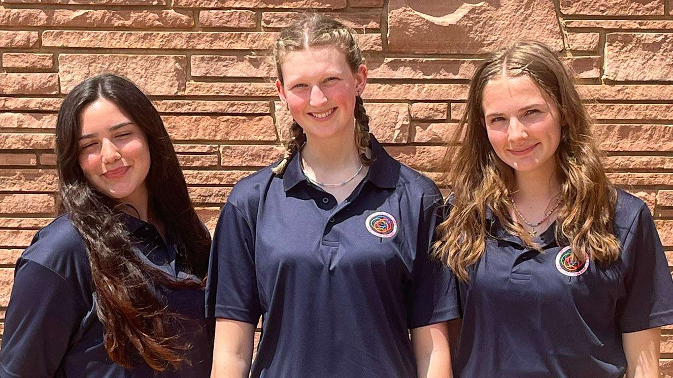 L to R: Izabella Murray, Martha Speers and Summer Armstrong 