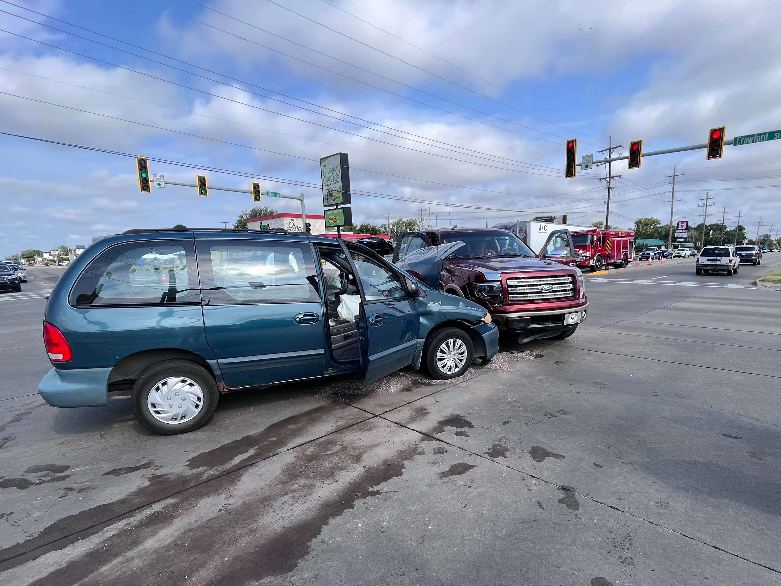 Crash on E. Crawford and S. Ohio on the morning of Friday, July 18; photo by Nicolas Fierro