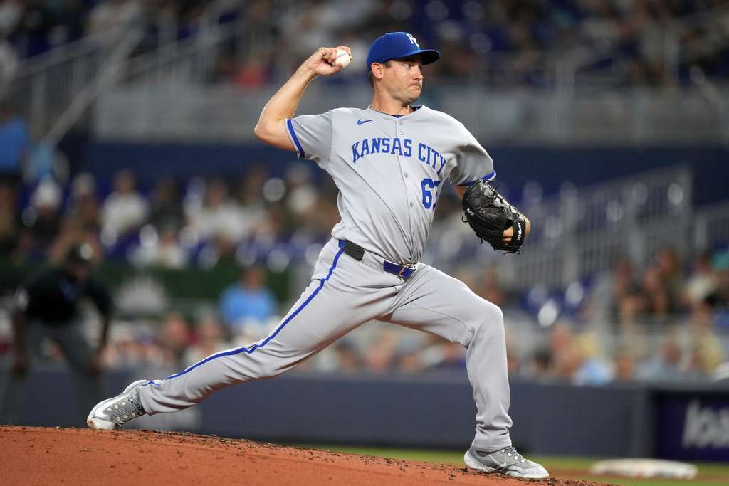 Kansas City Royals pitcher Seth Lugo pitches during the second inning of a baseball game against the Miami Marlins, Friday, July 18, 2025, in Miami. (AP Photo/Rebecca Blackwell)