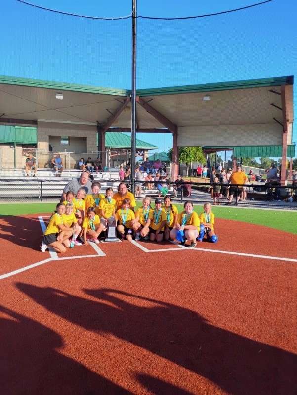 <b>Sox Girls:&nbsp; Dirt Fairies — Head Coach Nick Farmer</b>