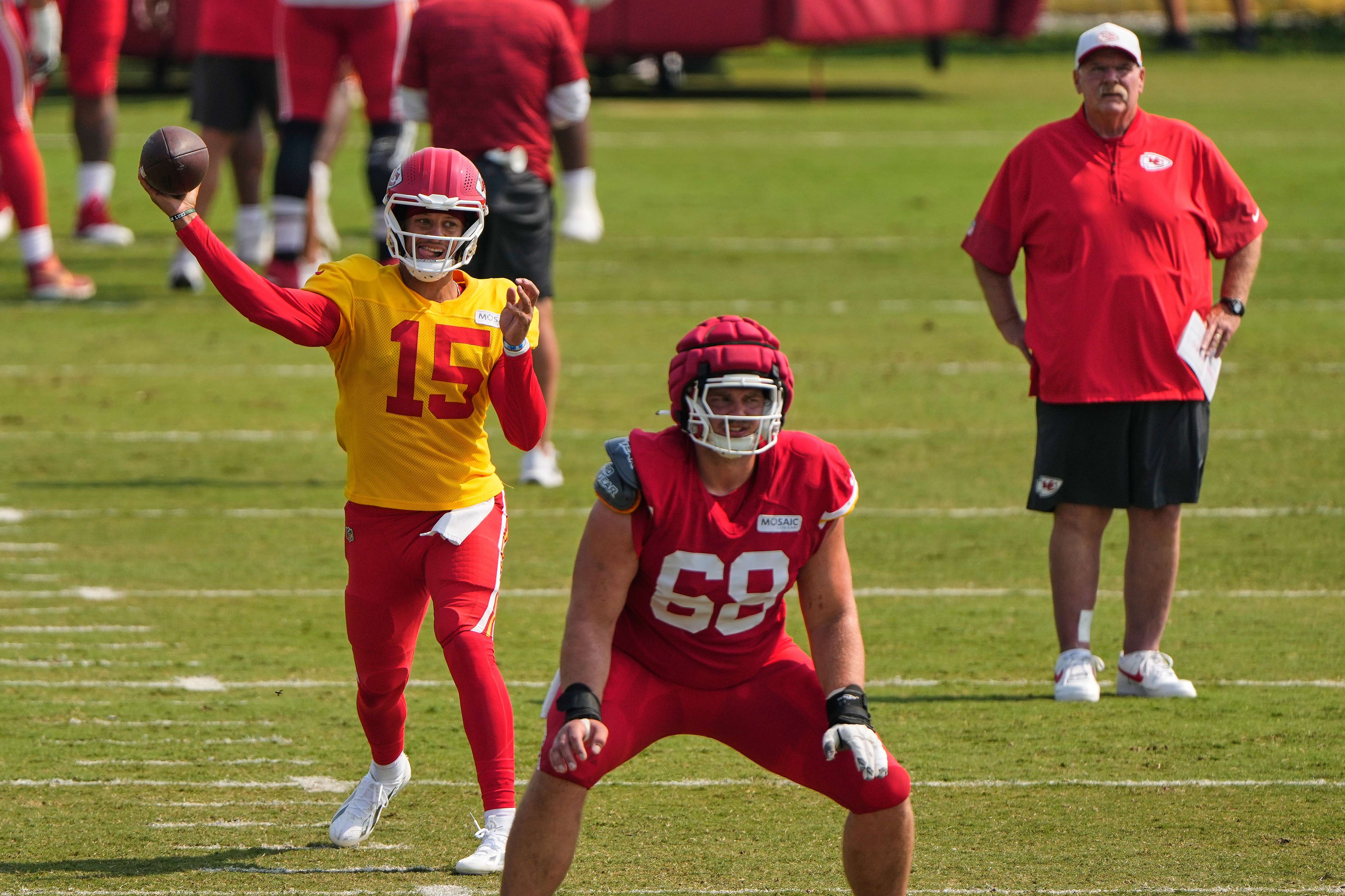 Kansas City Chiefs quarterback Patrick Mahomes (15) passes the ball at NFL football training camp Saturday, Aug. 2, 2025, in St. Joseph, Mo. (AP Photo/Charlie Riedel)