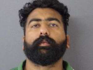 <b>No Name Given Gagan - Terroristic Threats, Possess Deadly Weapon While Commit Felony, DV Assault 3rd, Violate Protection Order</b>