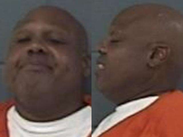Dedric Riser, Theft < $1,500 (Pocket picking), arrested 08/14
