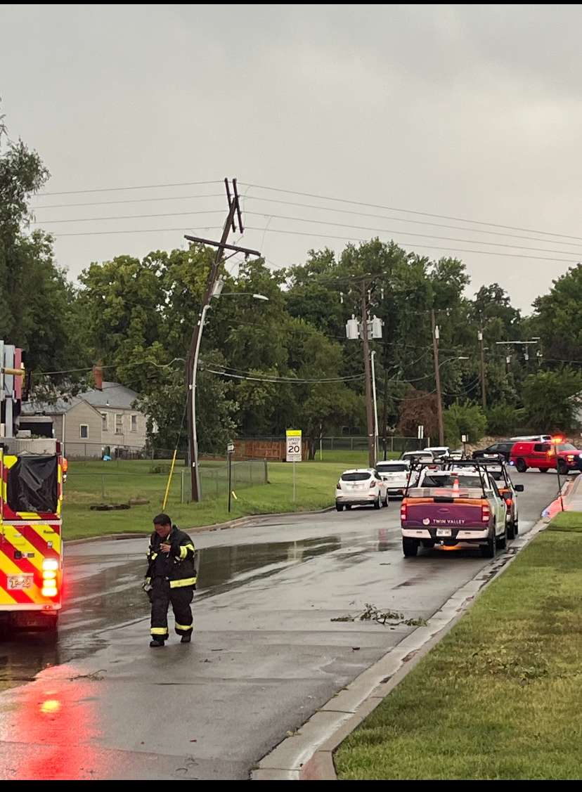 Power line down near Lincoln Elementary
