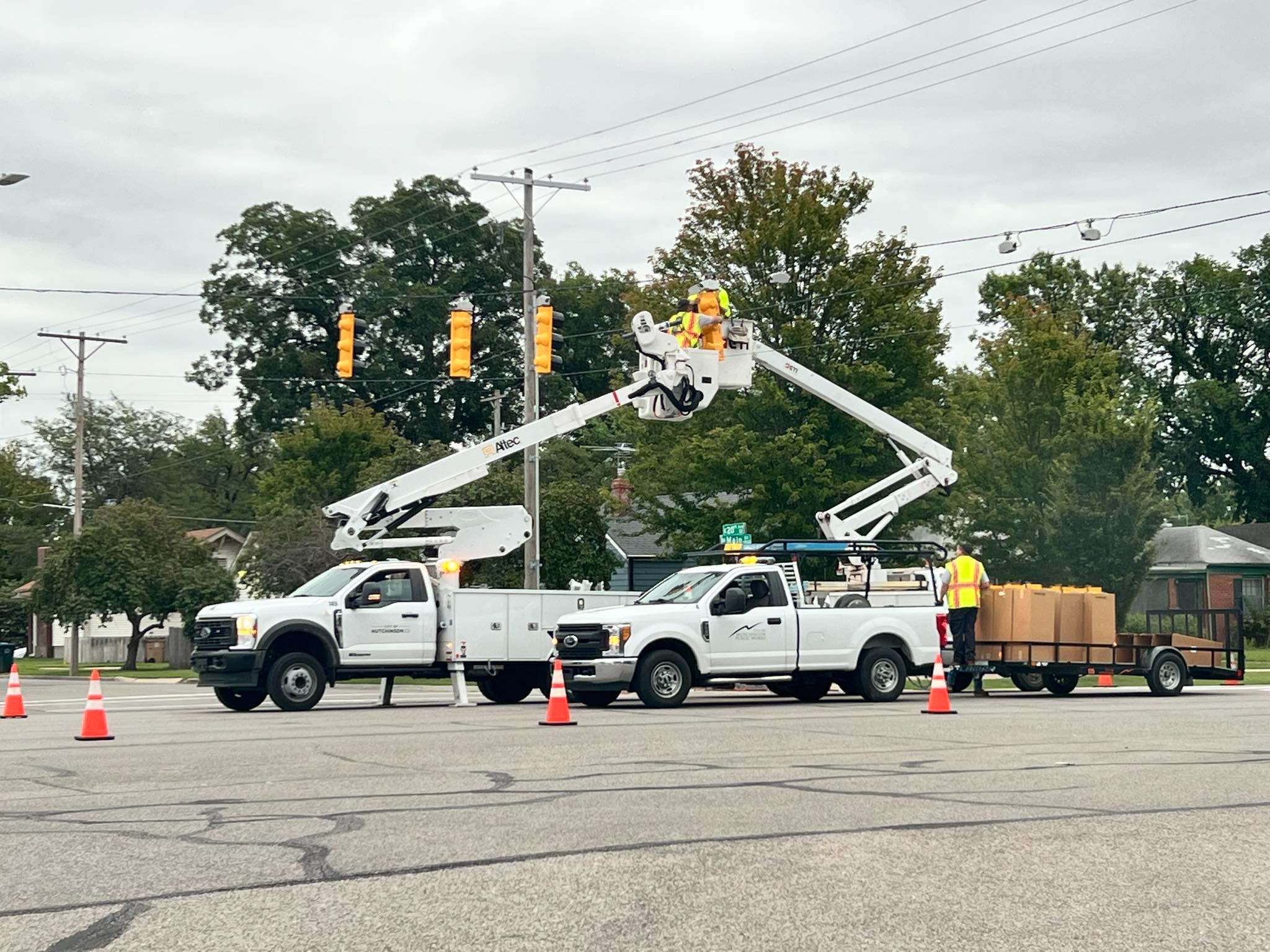 The temporary traffic lights installed for the Kansas State Fair at 20th & Main Street in Hutchinson. (Hutch Post Photo/Sean Boston)