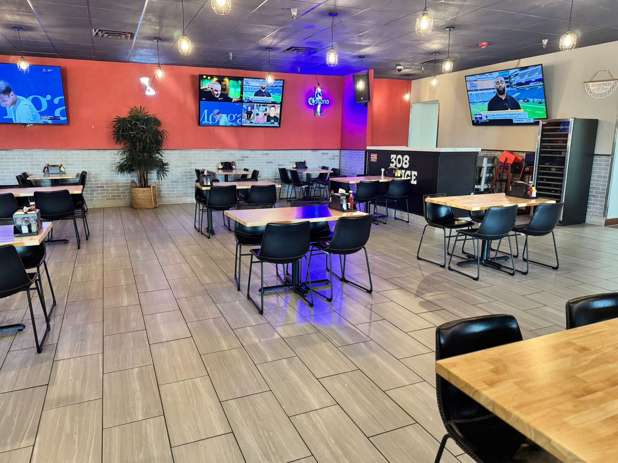 308 Lounge in Ogallala