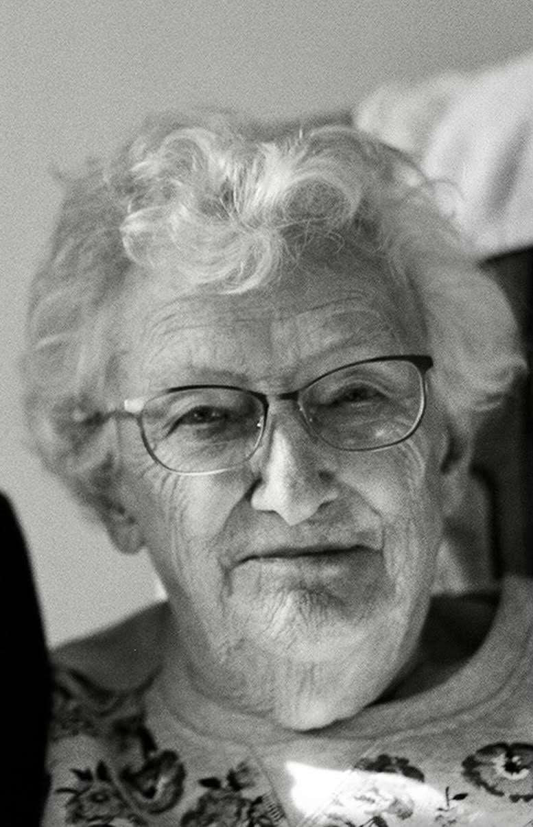 Teresa Clementine 'Clemmie' (Robben) Montoia