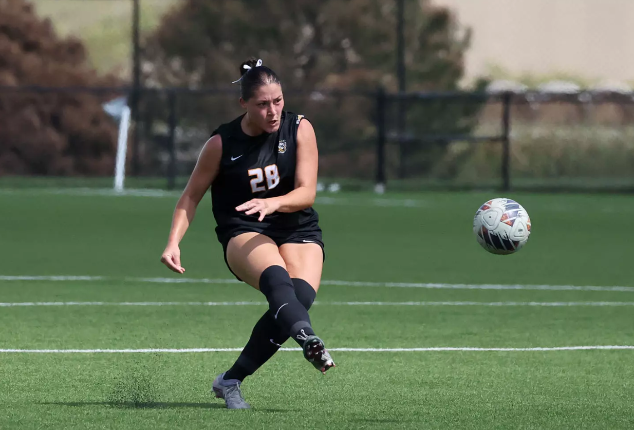 FHSU Athletics photo/Parker Nisbeth