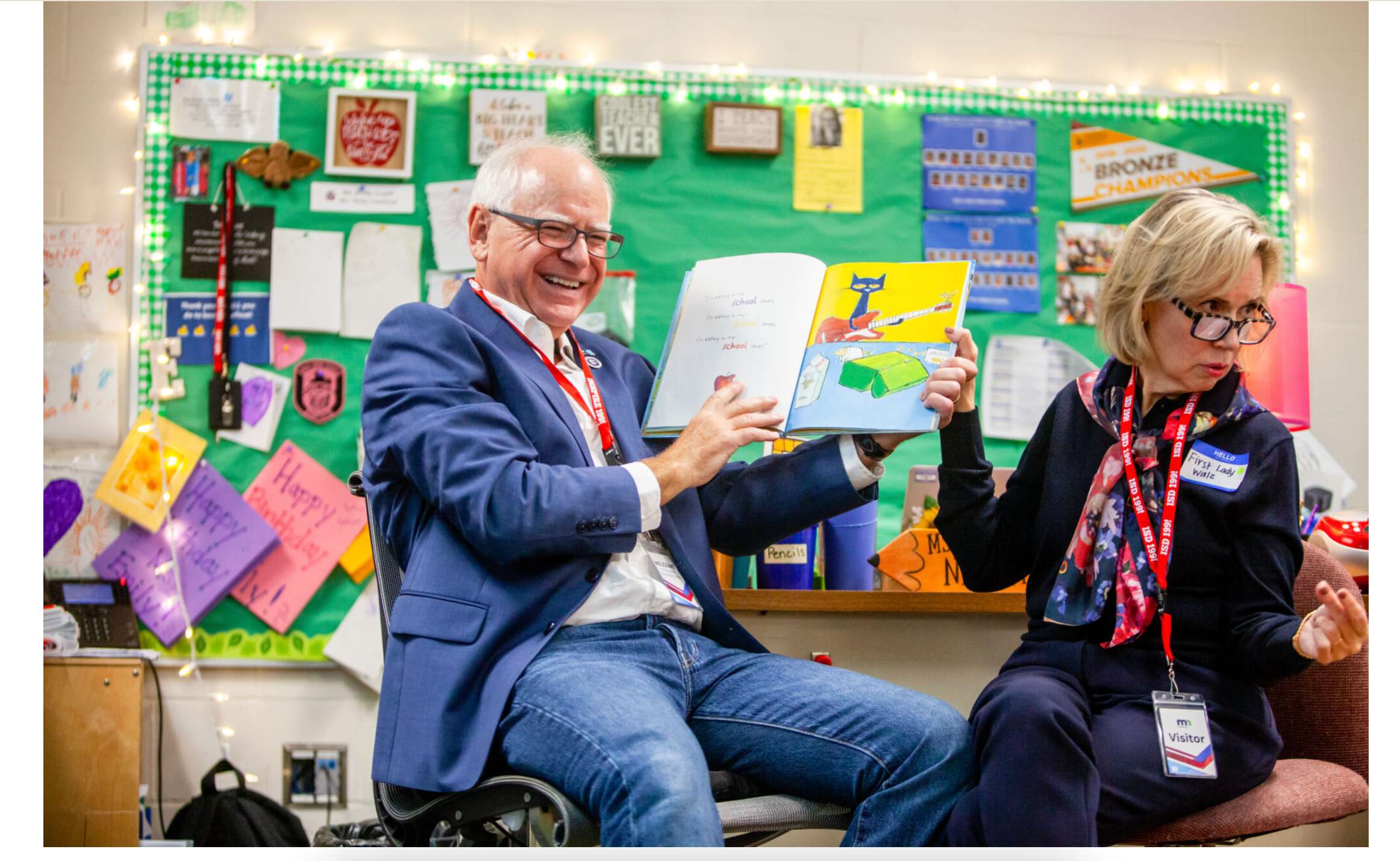 Gov. Tim Walz and First Lady Gwen Walz read to a class of preschoolers during a visit to Pine Bend Elementary School in Inver Grove Heights for a meeting of the Children’s Cabinet Wednesday, Sept. 10, 2025. (Photo by Nicole Neri/Minnesota Reformer)