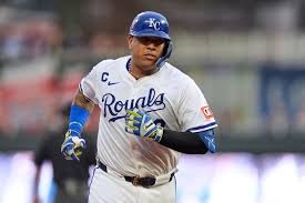 Kansas City Royals' Salvador Perez runs the bases after hitting a three run home run during the first inning of a baseball game against the Seattle Mariners, Wednesday, Sept. 17, 2025, in Kansas City, Mo. (AP Photo/Charlie Riedel)