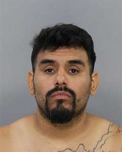 <b>Giovanni Morales - Burglary, Resisting Arrest 1st Offense, Obstructing a Peace Officer, Stalking-Misdemeanor Offense, Criminal Mischief&lt;$500, Criminal Trespass-1st Degree, Obstructing a Peace Officer, Failure to Appear</b>