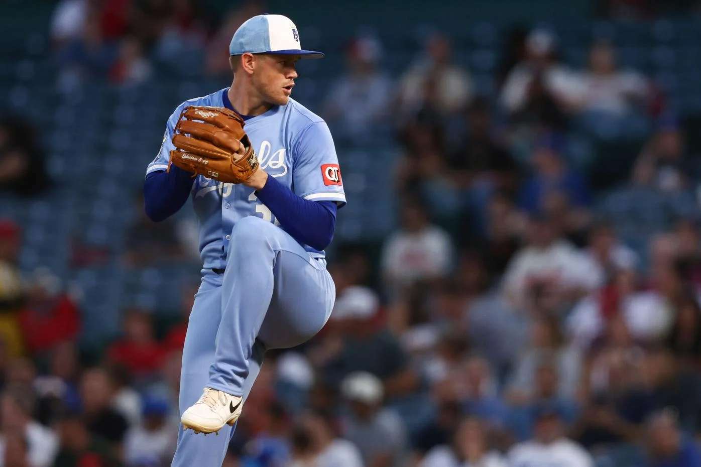 Kansas City Royals pitcher Stephen Kolek throws to a Los Angeles Angels batter during the first inning of a baseball game, Wednesday, Sept. 24, 2025, in Anaheim, Calif. (AP Photo/Jessie Alcheh)