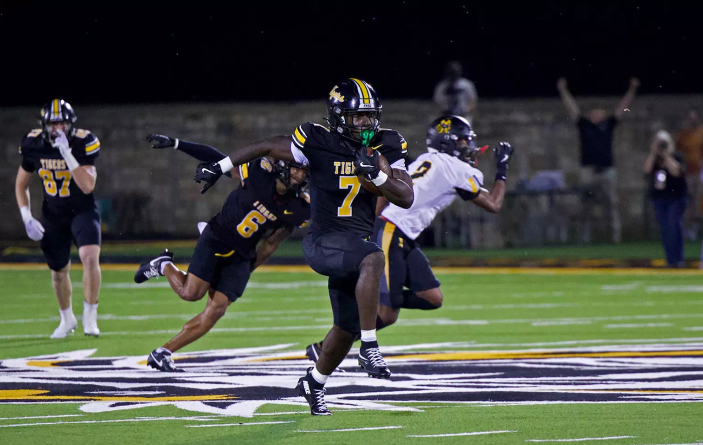 Fort Hays State running back Curtis Douglas runs for a touchdown in the fourth quarter of against Missouri Western State on Saturday, September 27, 2025 in Hays, Kan. (FHSU Athletics photo/Jordyn Bredenberg)