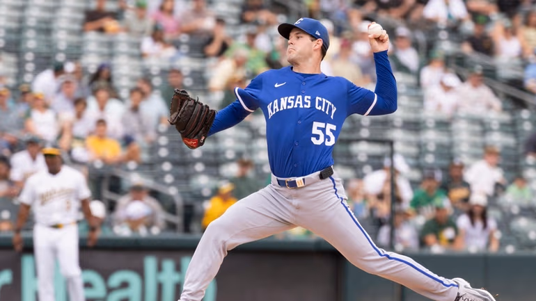 Kansas City Royals pitcher Cole Ragans throws to the Athletics during the first inning of a baseball game Sunday, Sept. 28, 2025, in West Sacramento, Calif. (AP Photo/Sara Nevis)