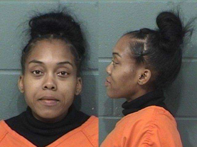 Isamar Perez, Cancelled/suspended/revoked driver's license, arrested 01/06