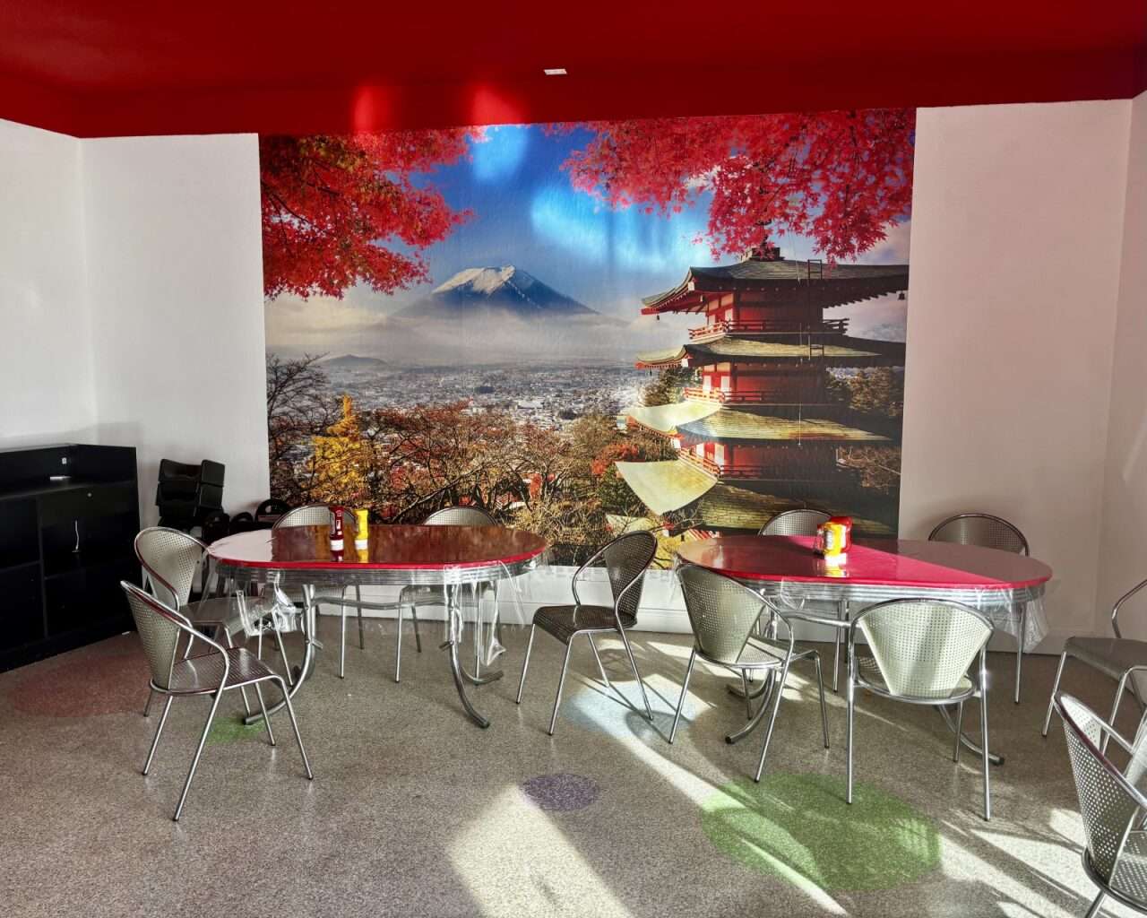 Seating inside of Saiko Asian Express in Hays. Photo by Tony Guerrero/Hays Post