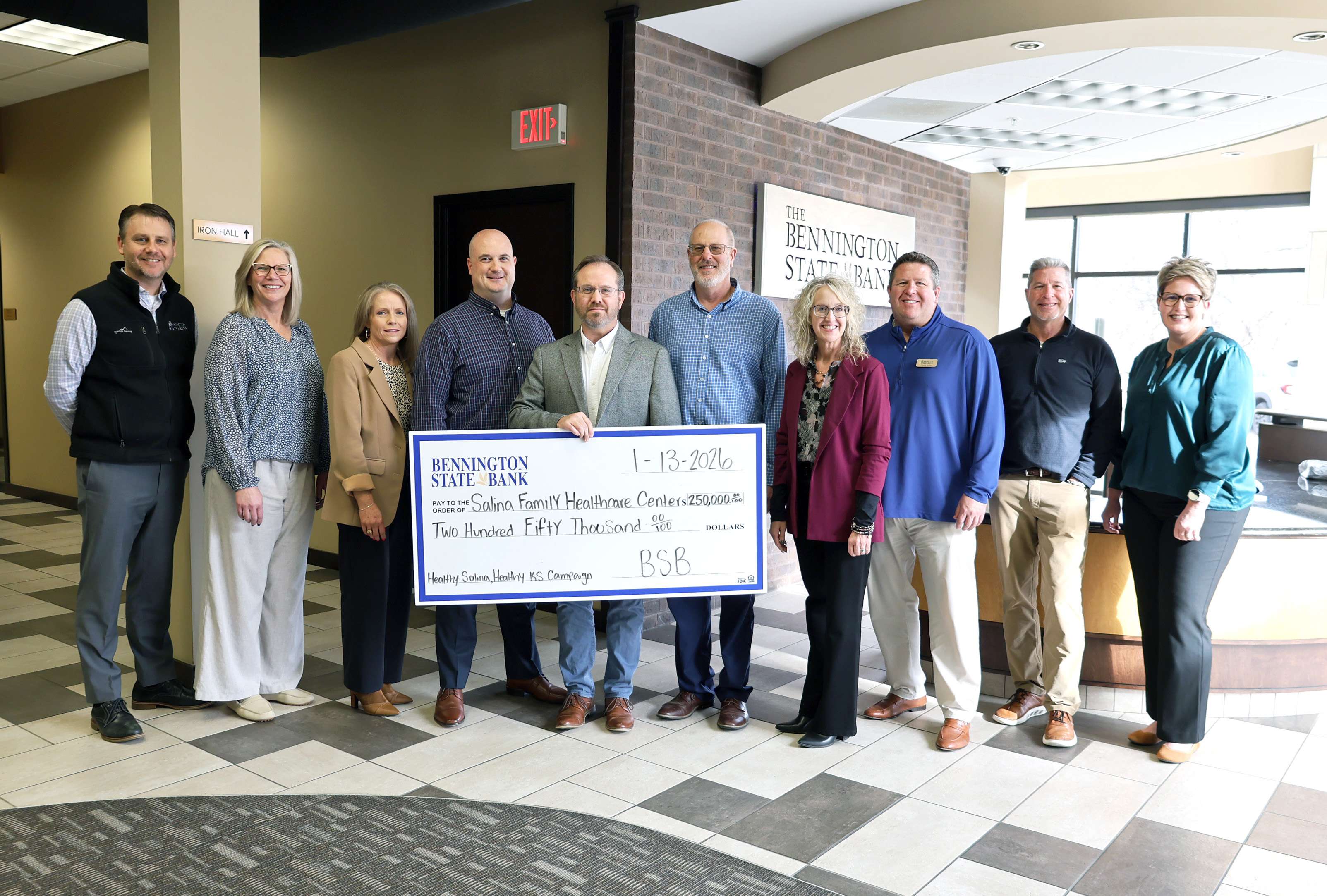 <i>Salina Family Healthcare Center receives generous check of $250,000 from</i>&nbsp;Bennington State Bank, to help further the organization's upcoming state-of-the-art facility.. Courtesy of Salina Family Healthcare Center
