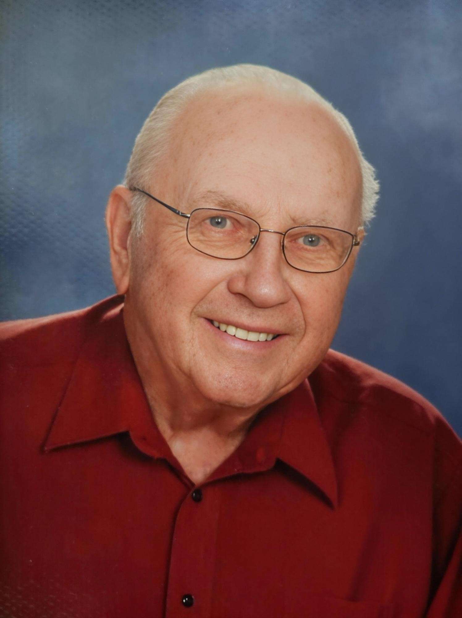 &nbsp; &nbsp; &nbsp; &nbsp; &nbsp; &nbsp; &nbsp; &nbsp; &nbsp; &nbsp; &nbsp; &nbsp; &nbsp; &nbsp; &nbsp; &nbsp; &nbsp; &nbsp; &nbsp; &nbsp; &nbsp; &nbsp; &nbsp; &nbsp; &nbsp; &nbsp; &nbsp; &nbsp; &nbsp; &nbsp; Francis Lloyd Mix