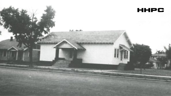 Washington Elementary School - 1301 W. 11th - 1939-1968 (Now 1049 N. Lincoln) (First Kindergarten for Allen - Don Rankin Principal). Courtesy of the Conard-Harmon Collection.