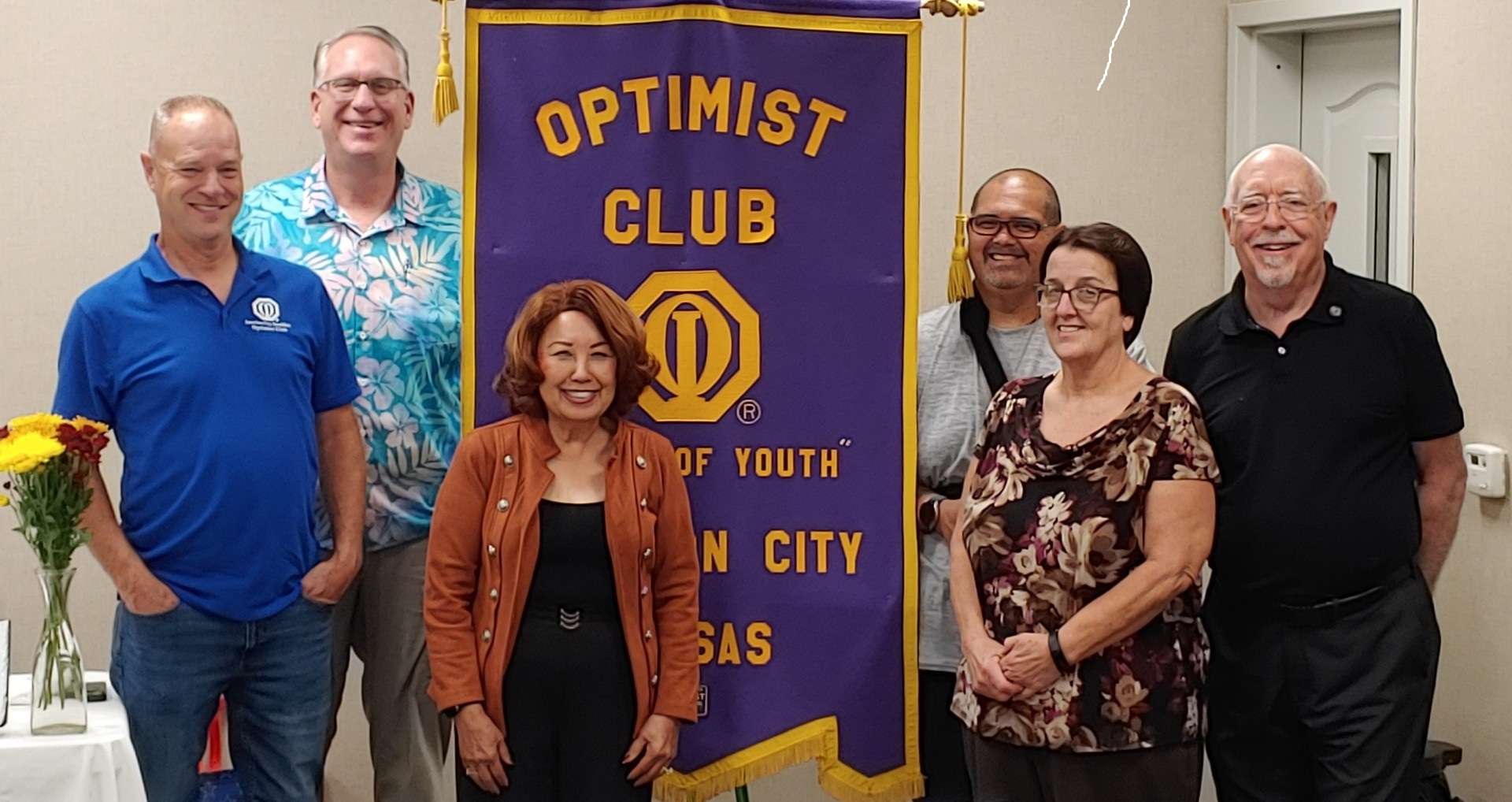 Pictured left to right are Jerry Petty, Vice President; Ron Johnson, President; Nita Miller; Christopher Kiser, OI Foundation Representative; Ardena Carlyon, Treasurer and Ferrell Miller, Secretary.&nbsp;&nbsp;